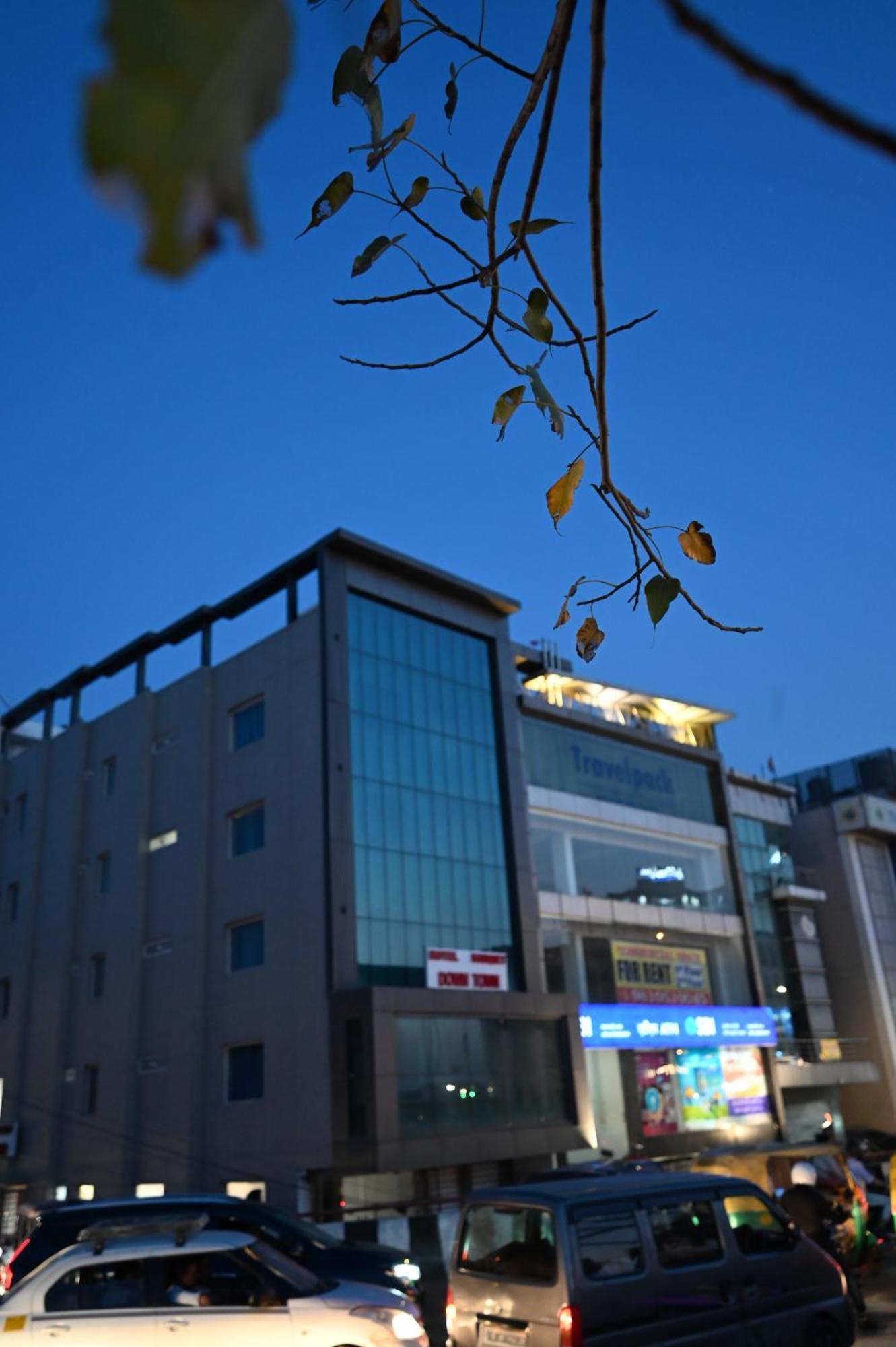 Hotel Down Town Paschim Vihar Delhi (National Capital Territory of India) Exterior foto